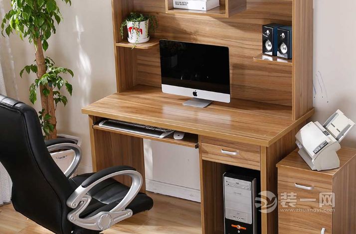 给孩子挑选一个台式电脑桌 绍兴装修业主值得看一下